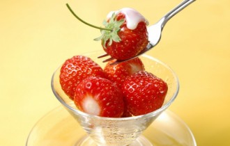 Fresh strawberries (50 шпалер)