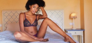 Beautiful girls in lingerie 321 (30 wallpapers)