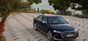 Машини Audi 72 (30 шпалер)